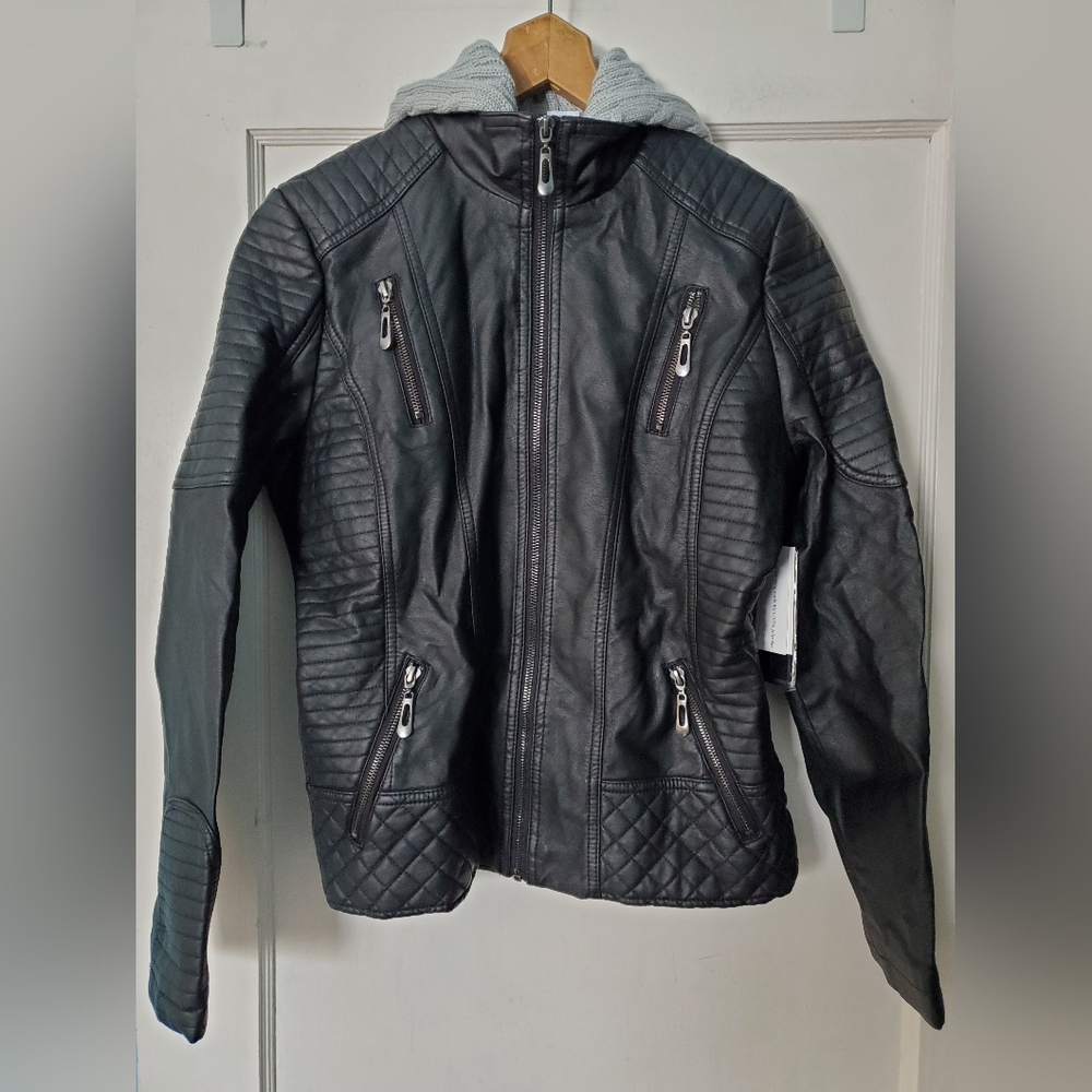 YMI Faux Fur Leather Jacket With Hood🖤🤍